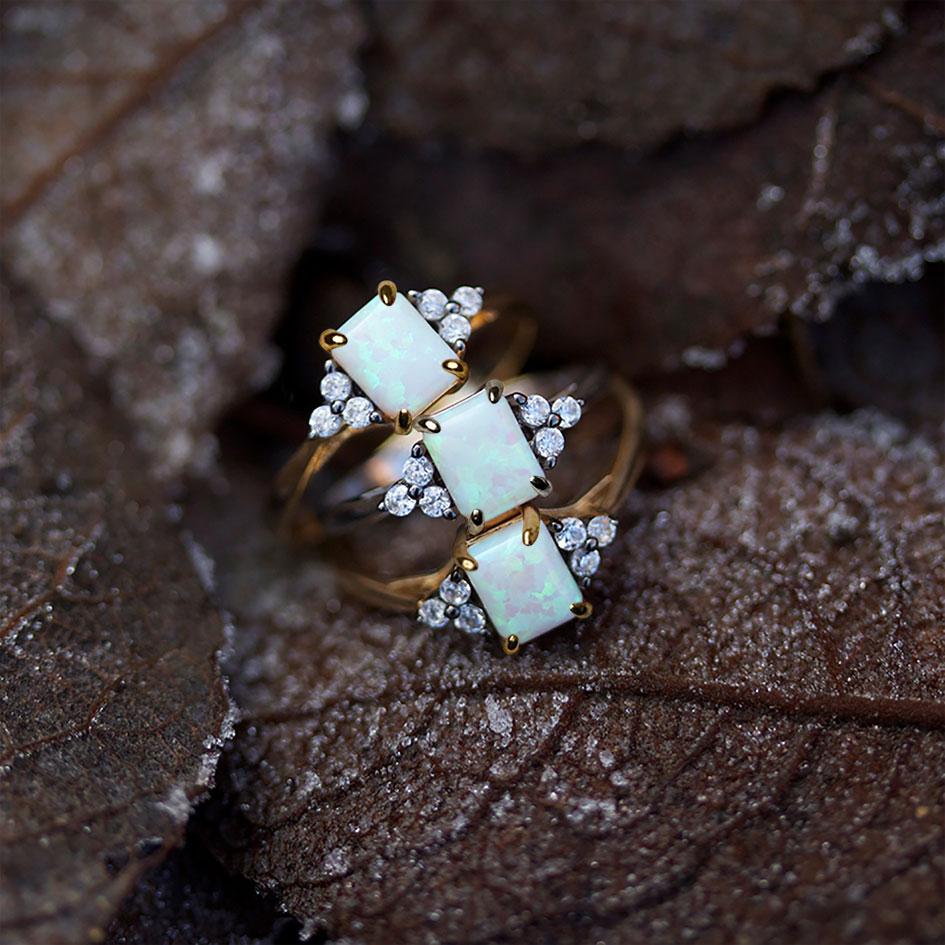 APHRODITE. Opal Gold Ring - Image 3