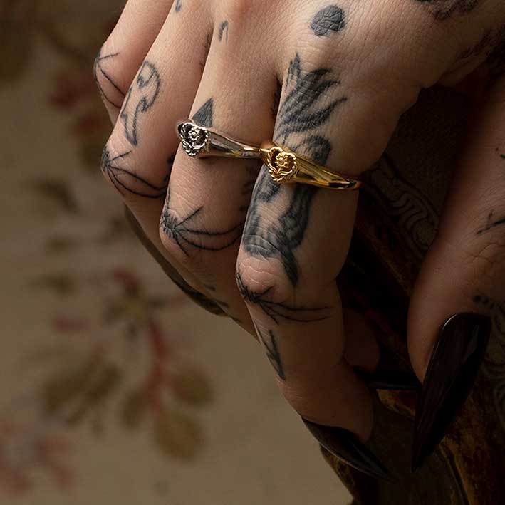 APRIL. Sunflower Heart Ring - Gold - Image 2