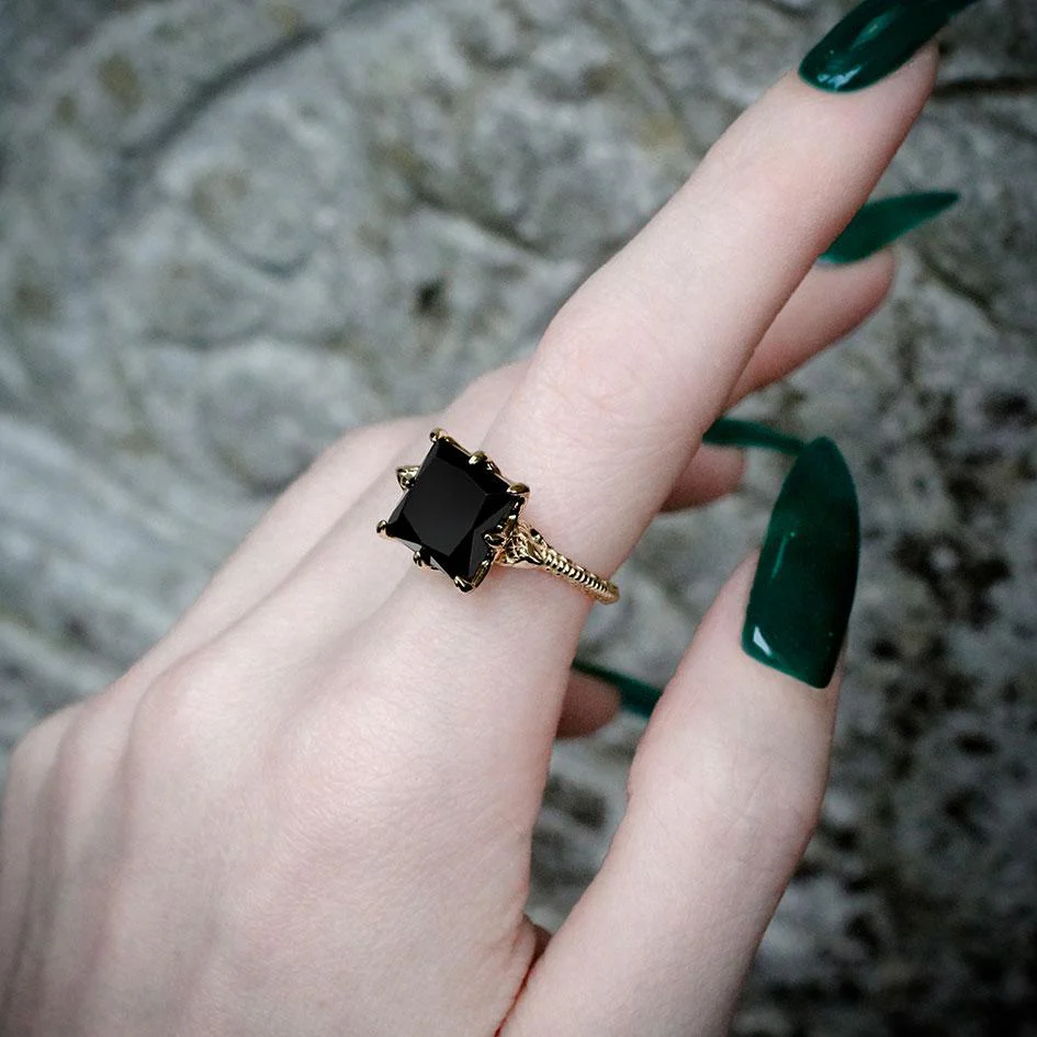 BITTERSWEET. Double Serpent Onyx Ring - Gold - Image 4