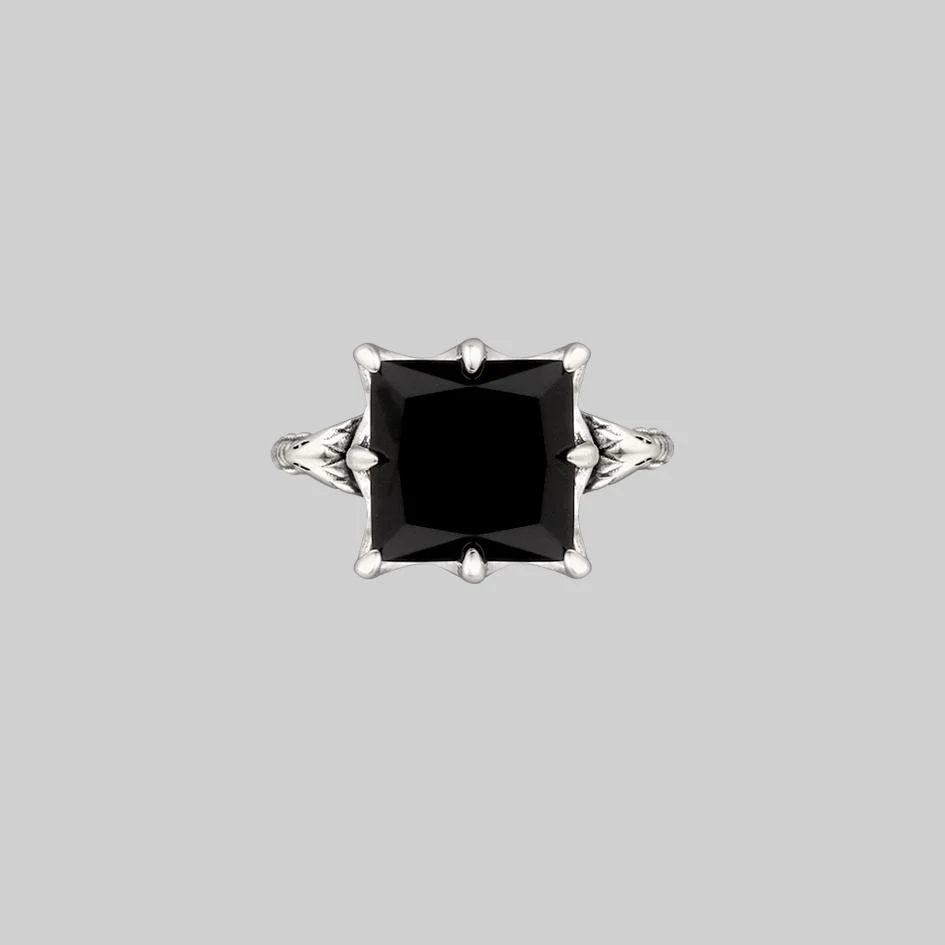 BITTERSWEET. Double Serpent Onyx Ring - Silver - Image 2
