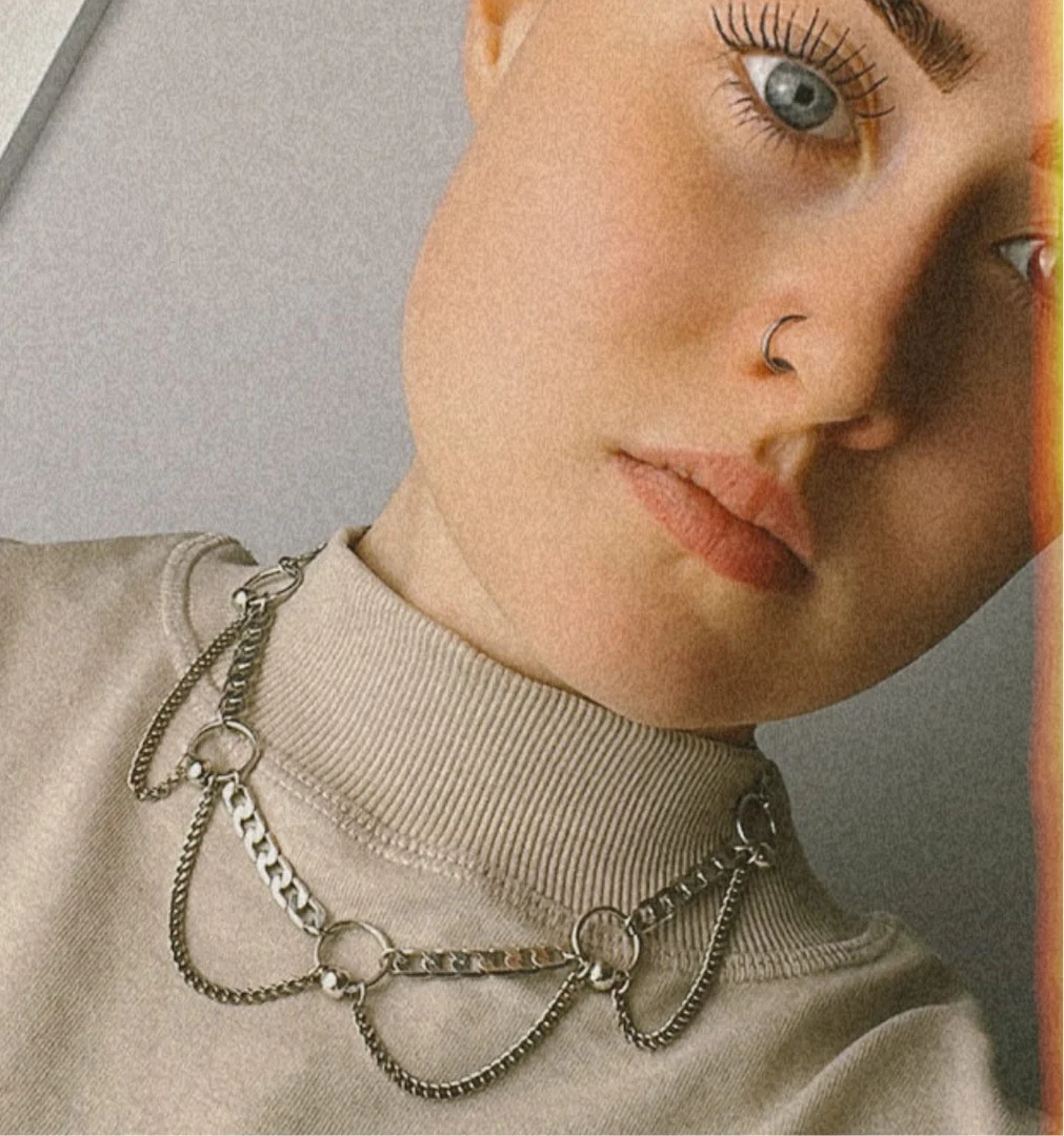 CHANGE OF HEART. Pierced Chain Drop Choker - Silver - Image 2