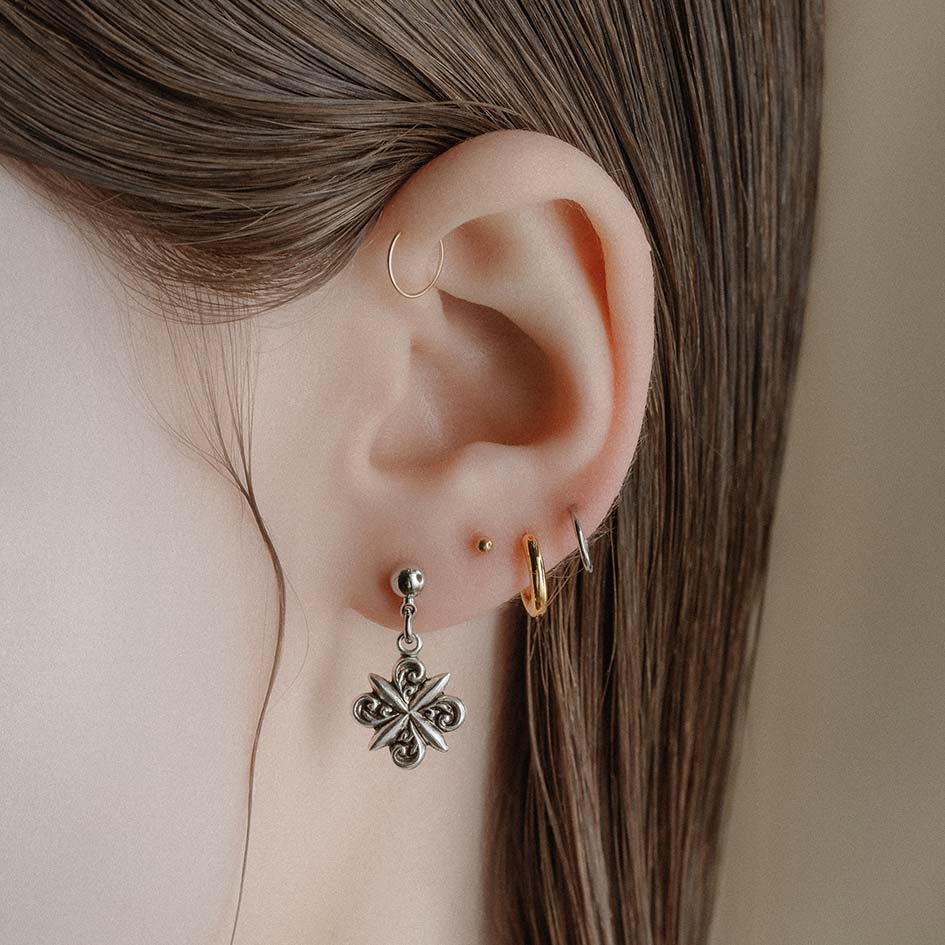 CLEMENTINE. Floral Twirl Earrings - Silver - Image 2