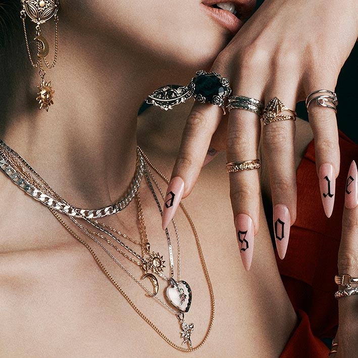 Cupid & Psyche Lovers Layering Necklace - Silver - Image 4