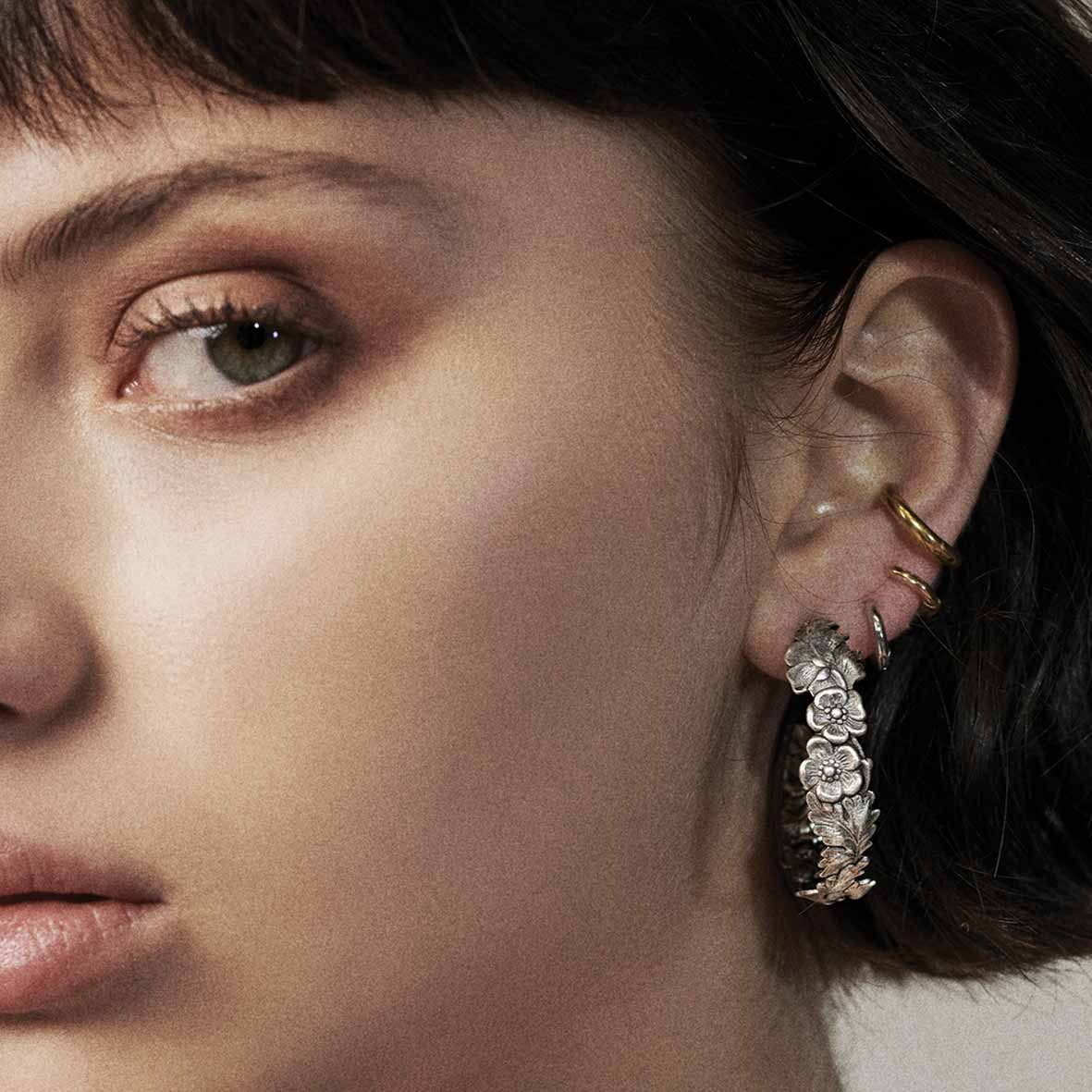 DAHLIA. Floral Garland Hoop Earrings - Silver - Image 2