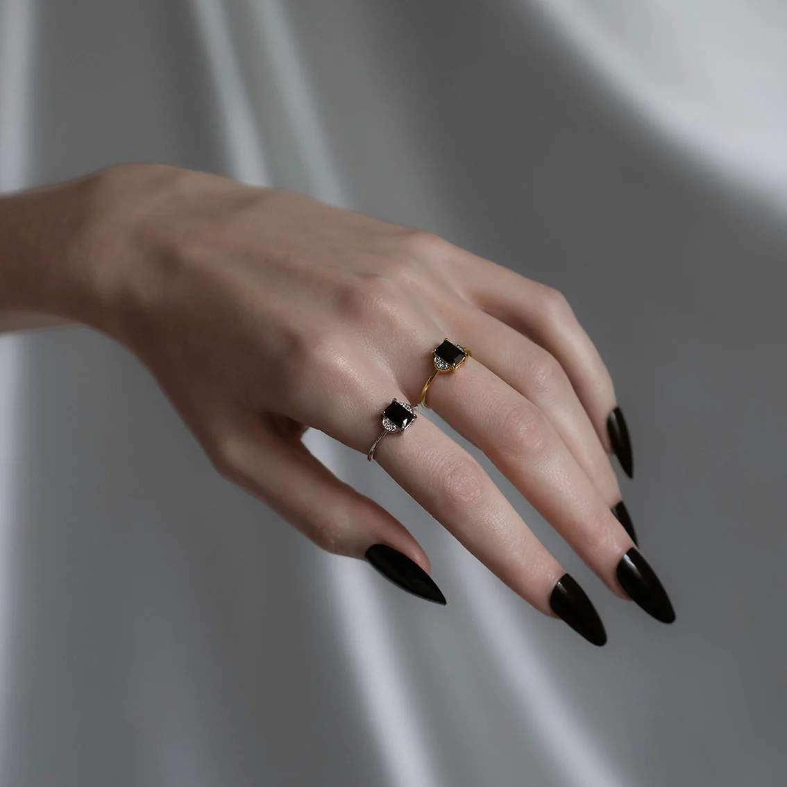 DECOR. Black Spinel Ornamental Ring - Silver - Image 2