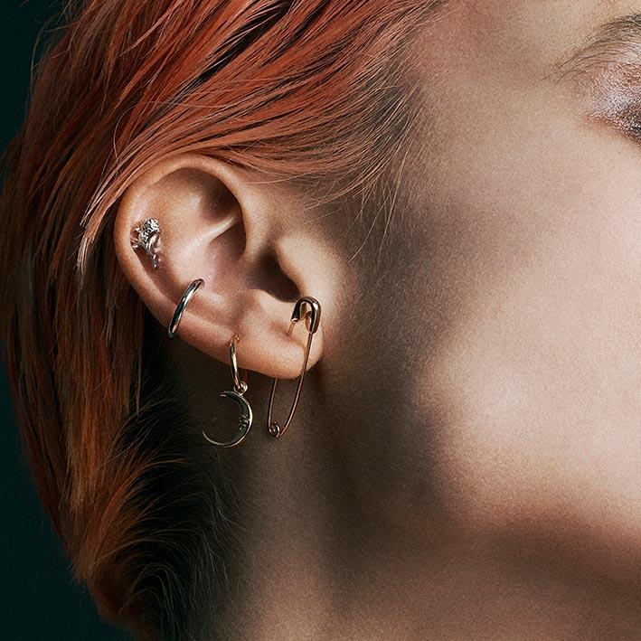 ELIN. Sun & Moon Hoop Earrings - Gold - Image 3