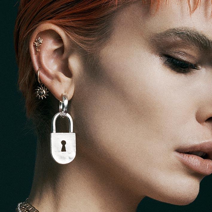 ELIN. Sun & Moon Hoop Earrings - Silver - Image 3