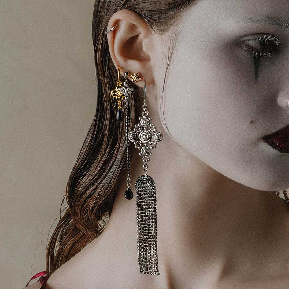 CLARA. Dazzle Chain & Agate Drop Earrings - Silver - Image 4