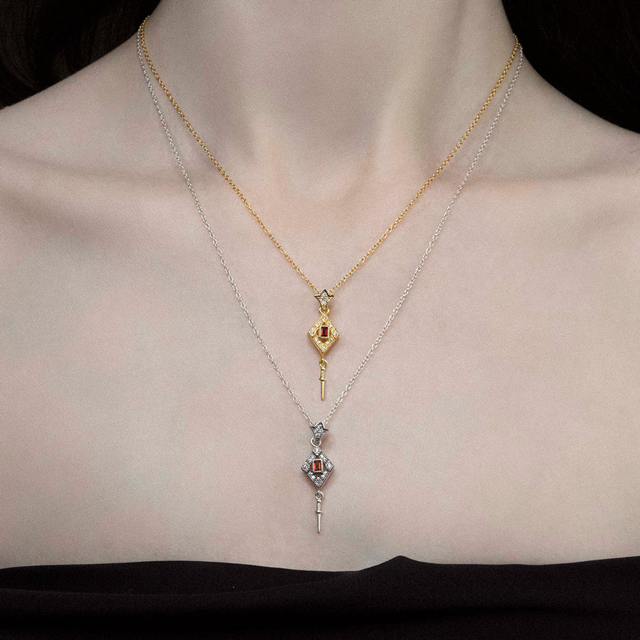FLAPPER. Gatsby Garnet & Sword Necklace - Silver - Image 2