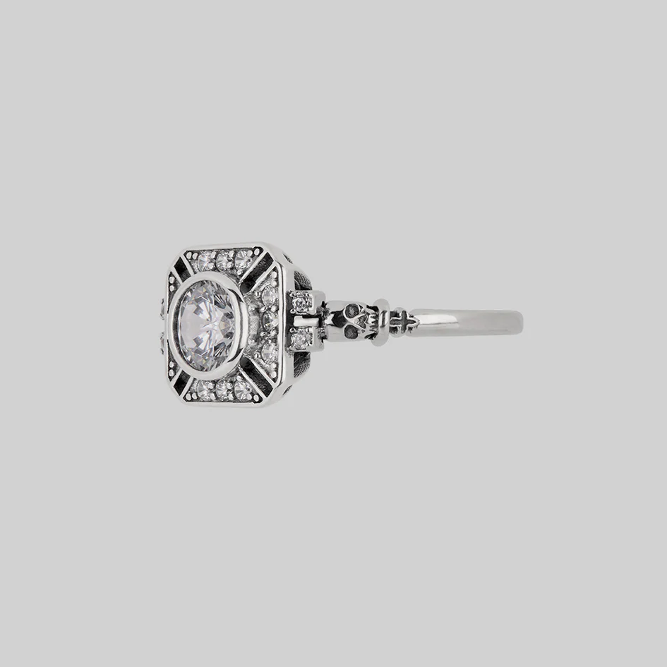 GRANDIOSE. Gothic Cubic Zirconia Cocktail Ring - Silver - Image 2