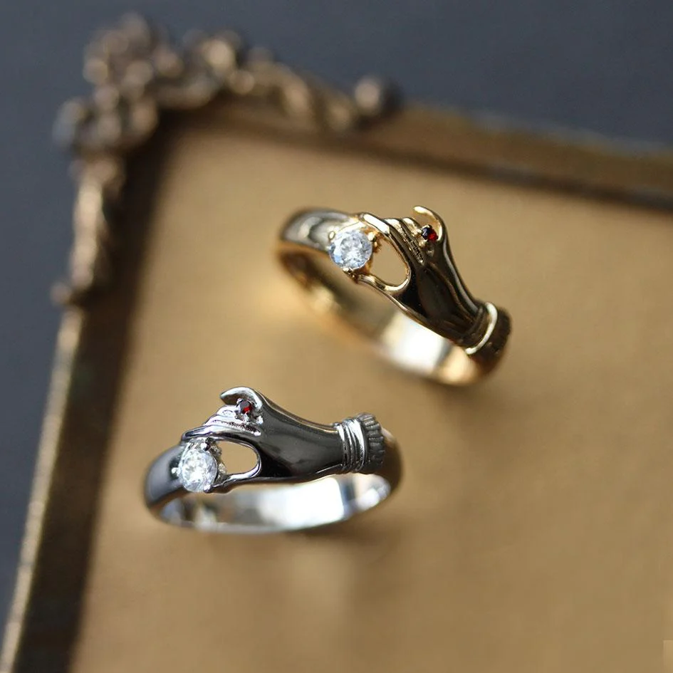 MILDRED. Disembodied Hand Silver Ring - Image 3