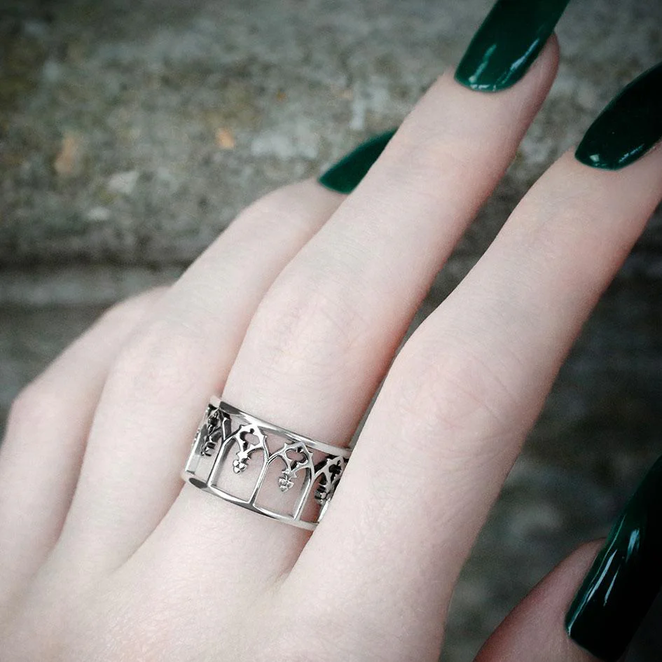 NOIR. Gothic Arches Ring - Silver - Image 2