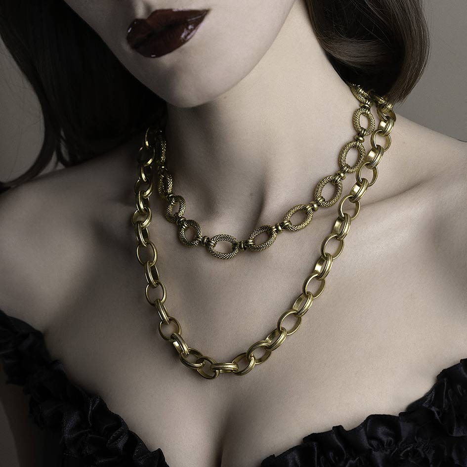 SERPENS. Snakeskin Oval Link Chain - Gold - Image 2