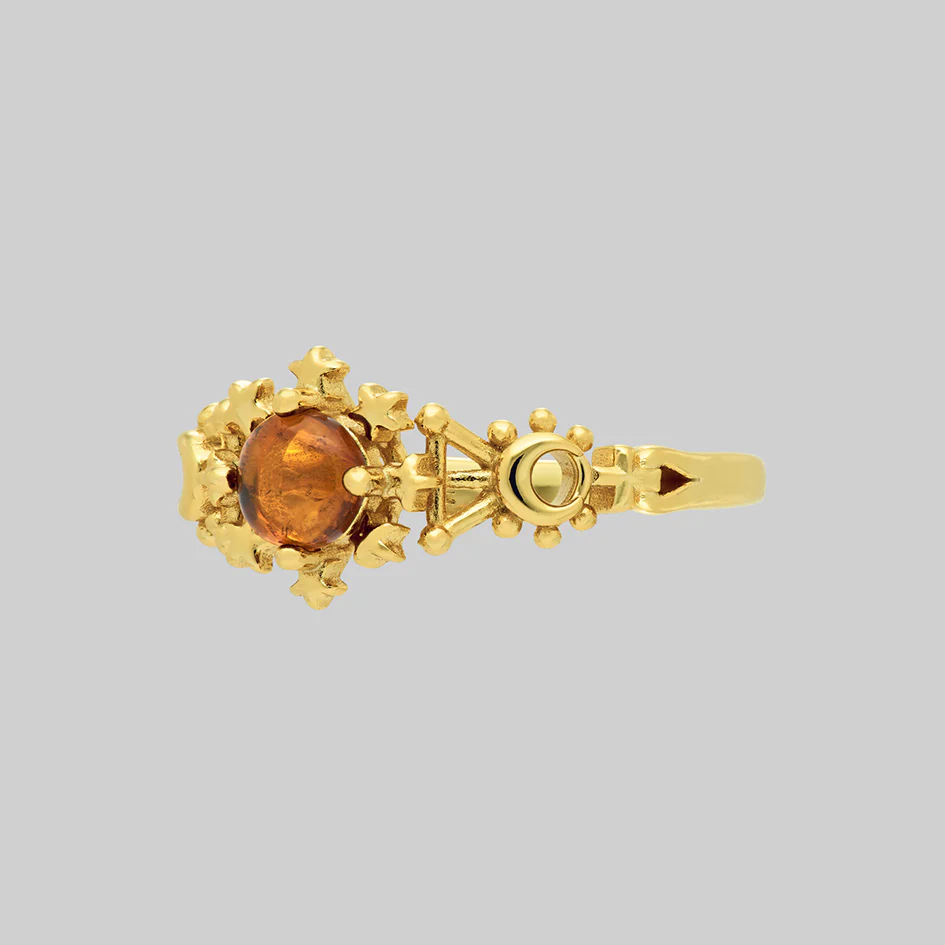 SOLARIS. Flaming Sun Amber Ring - Gold - Image 3
