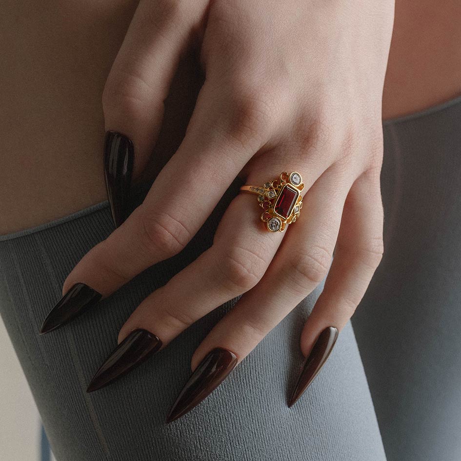 TAUNT. Thorn & Garnet Cocktail Ring - Gold