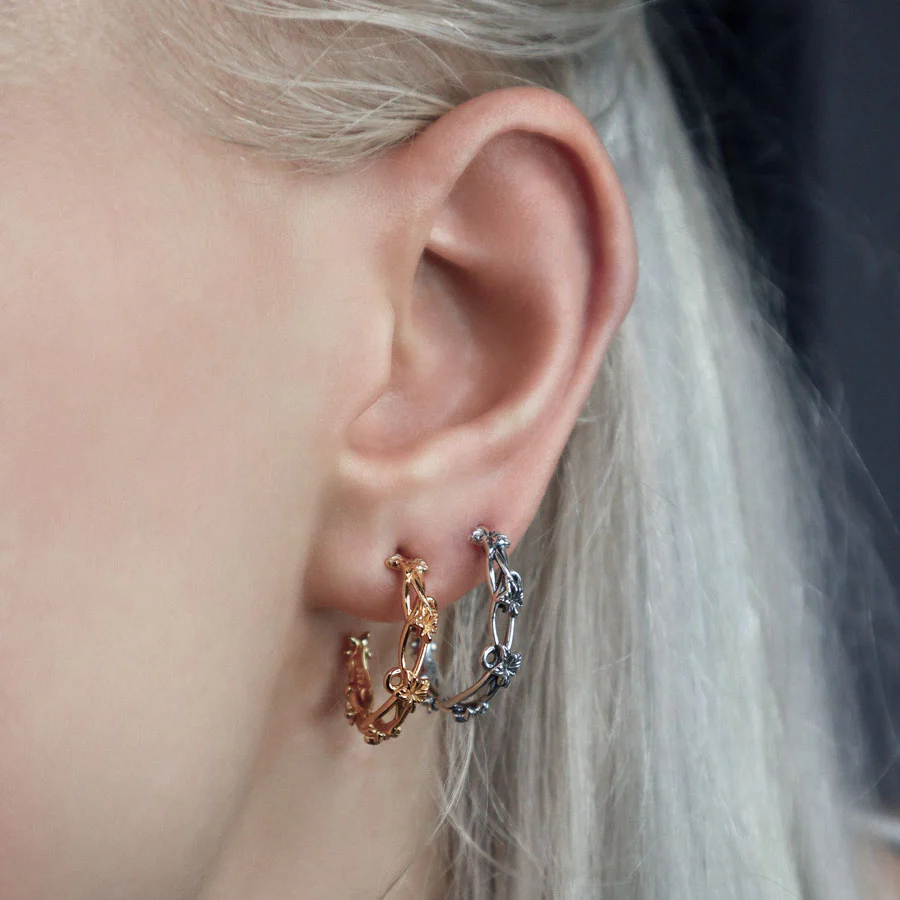 VALERIAN. Climbing Ivy Hoop Earrings - Silver - Image 2